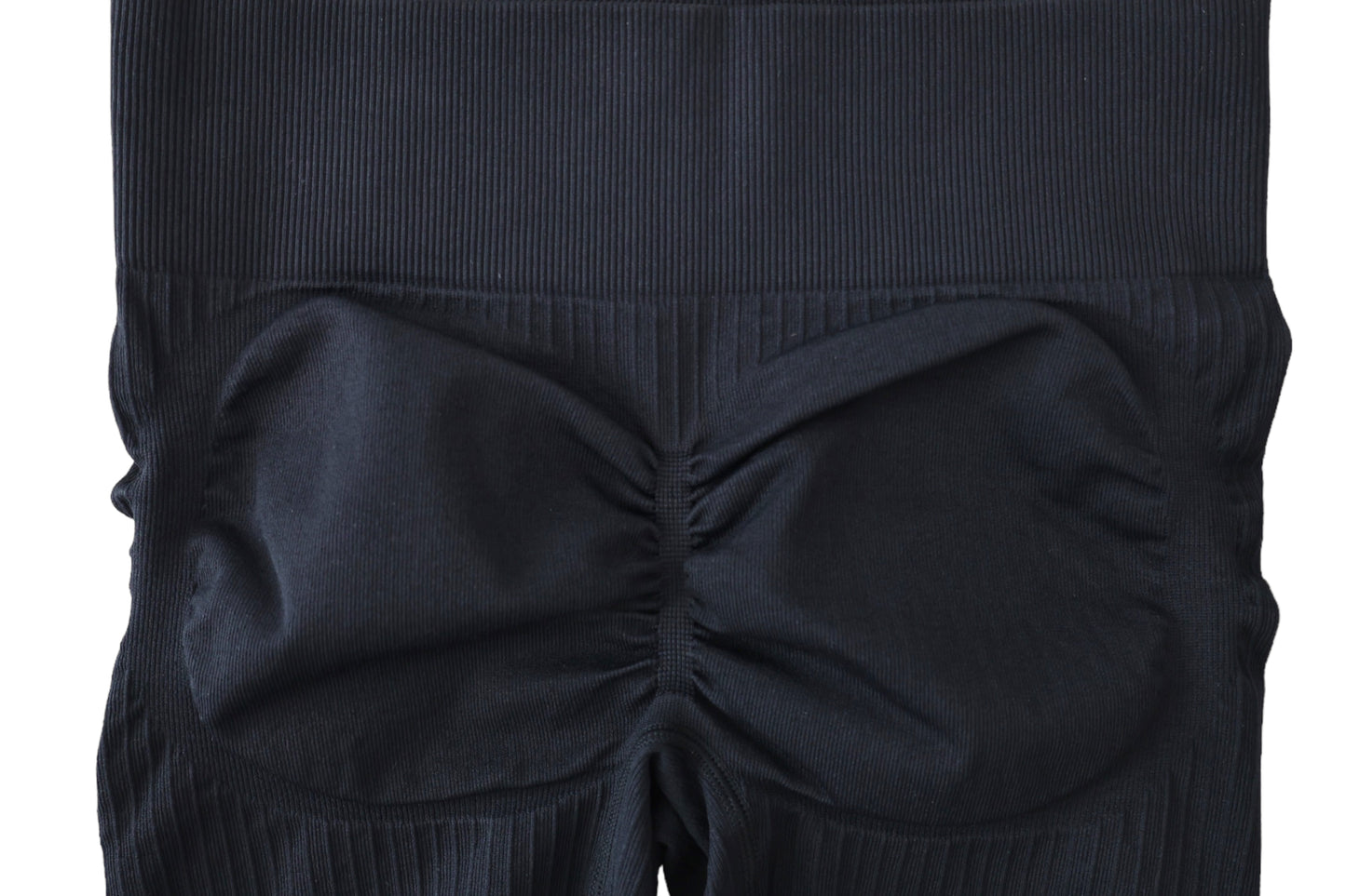 Seamless Ribbed Scrunch Shorts - Black